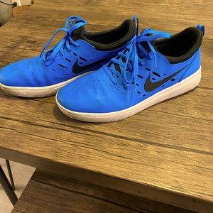 Nike SB Elijah Houston size 9. Lightly used.